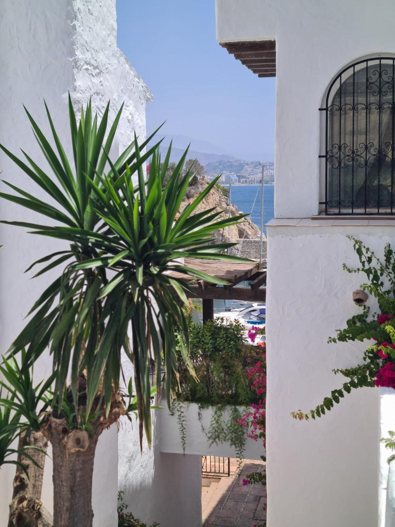 Sunny Getaway Apartment La Herradura  Exterior photo