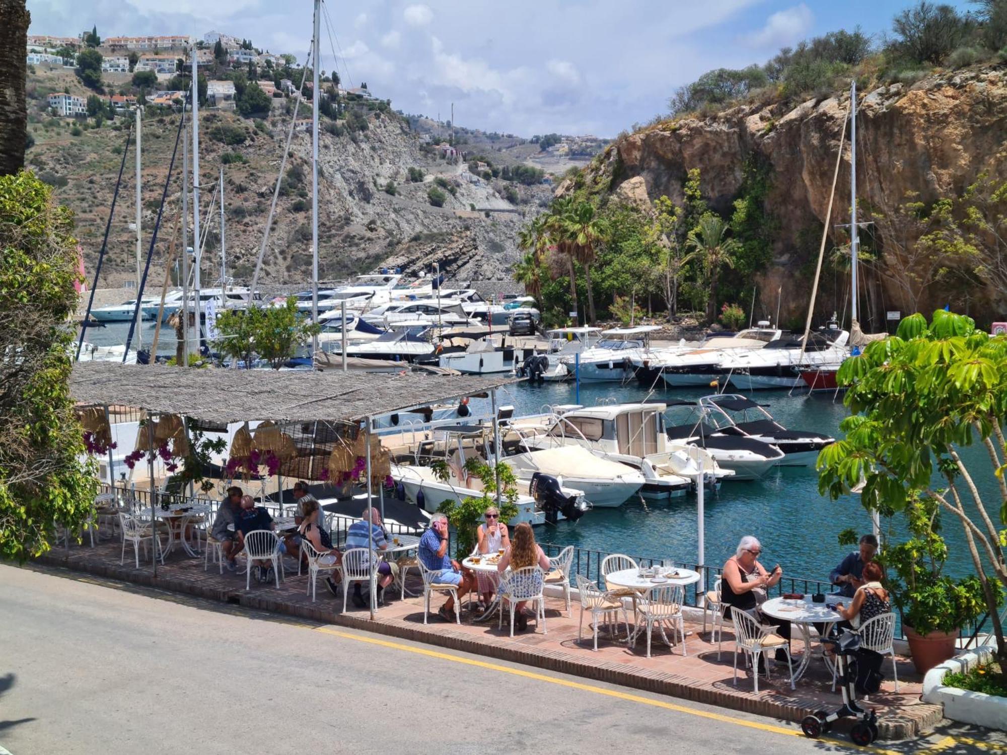 Sunny Getaway Apartment La Herradura  Exterior photo